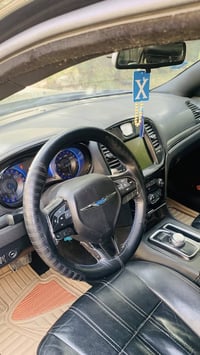 كرايسلر ٣٠٠ • ٢٠١٥ • واسط الصويره