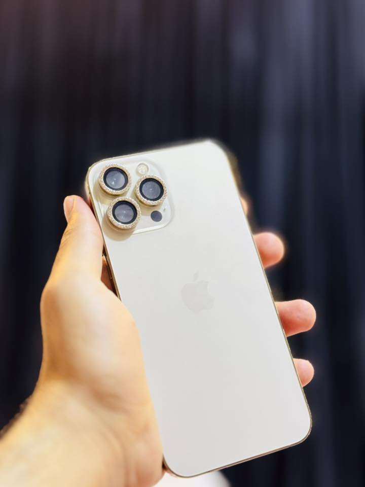 السلام عليكم 13برو ماكس نموذج Mشرق اوسط كلشي ما مبدل بي جهاز نضيف شخط مابي بطاريه 83 السعر 750
واتساب ***********
