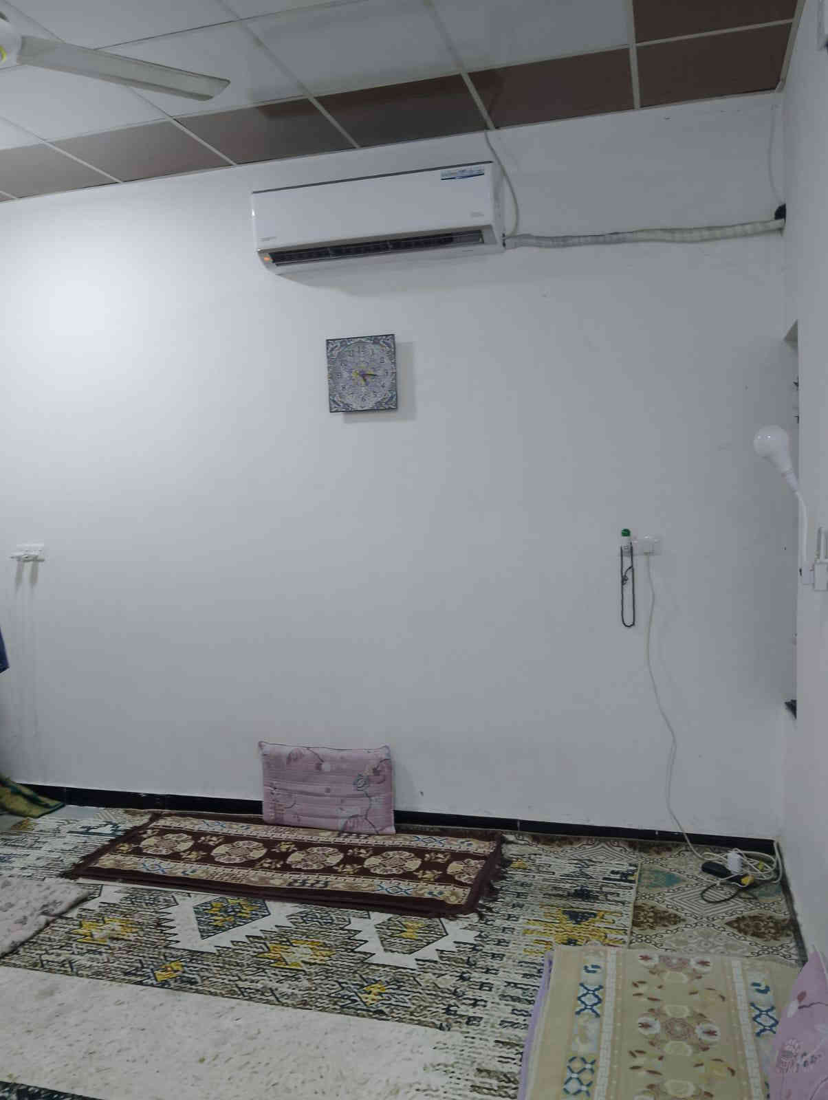 السلام عليكم ورحمة الله وبركاته👋
***********
#دار سكن البيع بناء 2024
# المساحه 200م 
# الواجه 10 ونزال 20
..................... 
# نوع العقار طابو زراعي بإسم عراقي
# وكاله ومكاتبه ونسخه من طابو
................... 
# يتكون من قرفه2 وصاله وصحيات 
# على شارع 10 م
# جميع لخدمات متوفره
# العنوان بصره ابولخصيب منطقت طريزاويه
...................... 
سعر 65 وبيه مجال
الاستفسار📞 ***********
