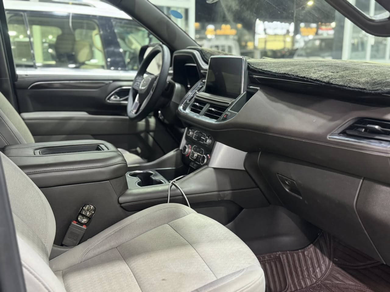 GMC 2024
خليجي sle 
ماشيه 53 الف كيلو 
رقم بغداد الجديد
كفاله عامه من صبغ وتبديل 
بيها بارد قليل باب السايق 
مغلفه نانو السياره 
سياره جديده وبدون نواقص 
485 السعر 
مكان السياره البصره 
***********
