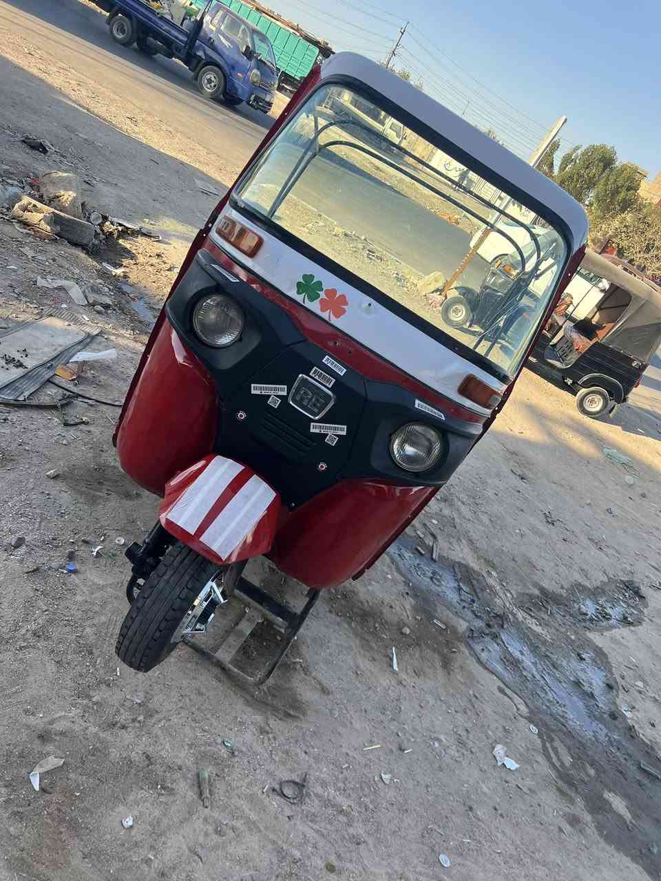 تكتك 17شهر 11اوراق بسمي  سعر 3500 وبيهة حك جيه *********** جادر موجود تجي تلكه مشدود ودوشمه جديده
