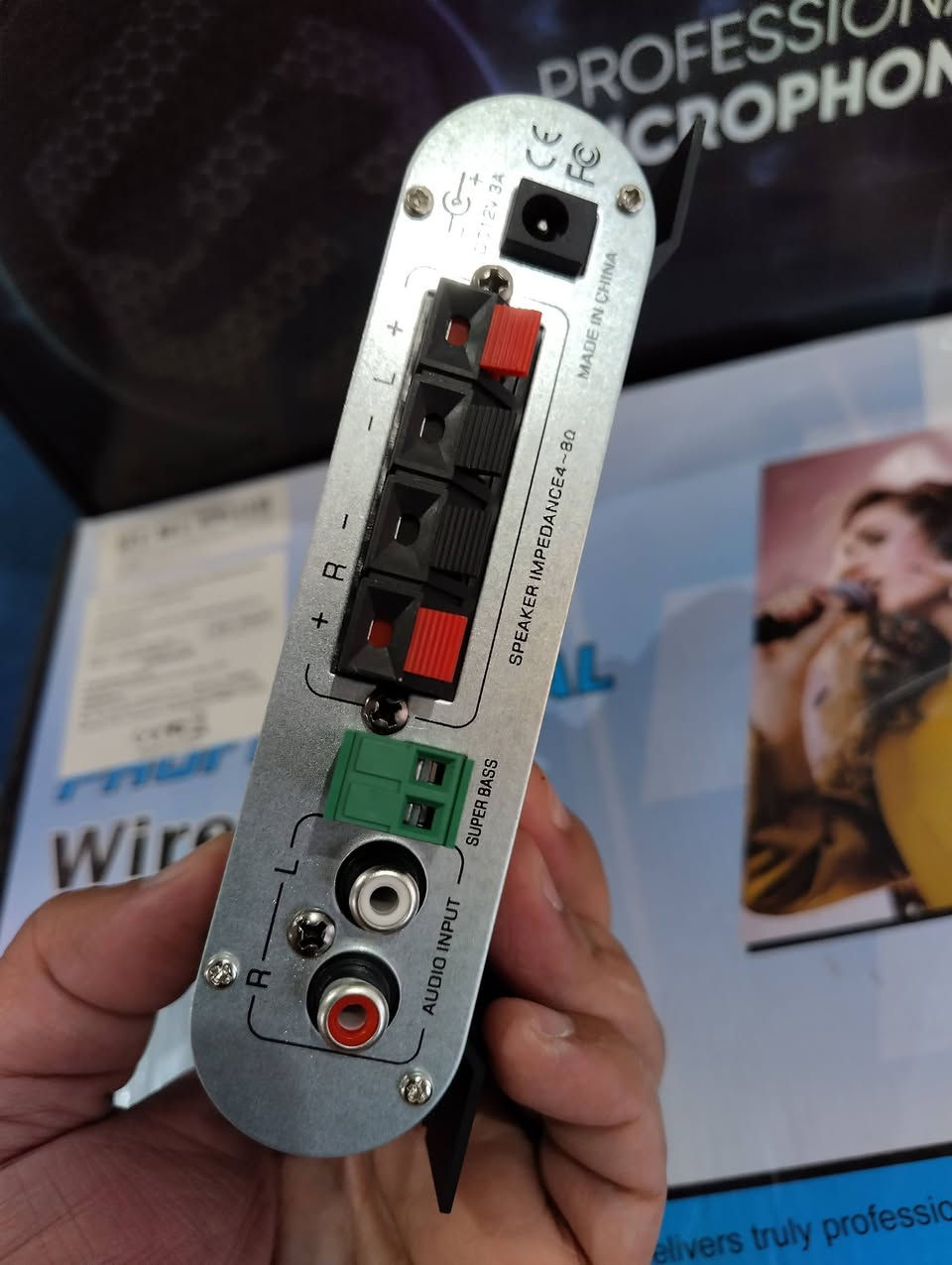 Hi Fi AMPLIFIER 
مكبر صوت 
التفاصيل بالصور 

السعر 25


**إذا كنت صاحب هذا الإعلان وتريد حذفه لأي سبب، رجاءا أرسل رسالة إلى الدعم الفني**