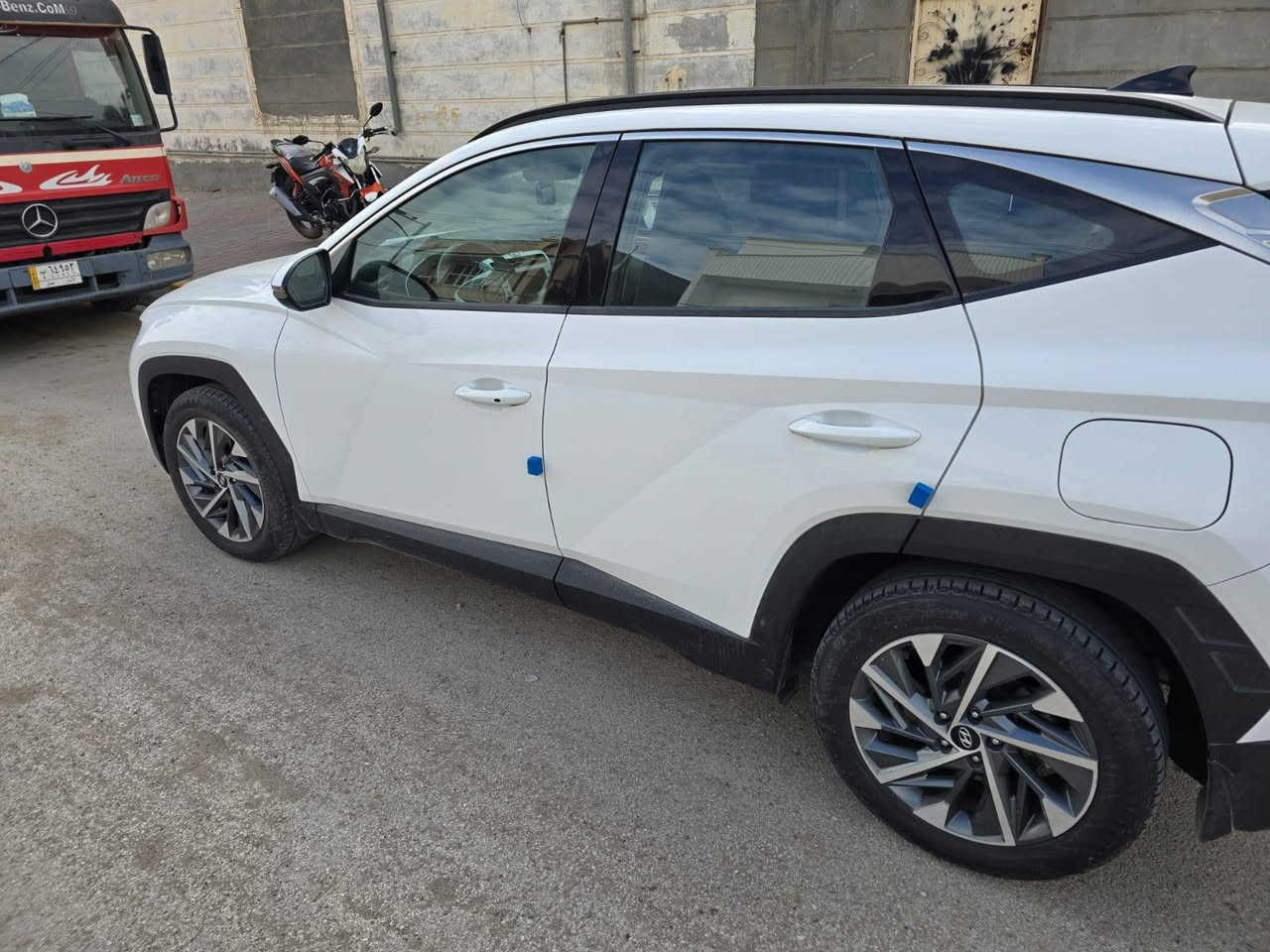 سلام عليكم من رخصة أدمن توسان موديل ٢٠٢٣ماشيه ٣٦الف رقم أربيل تحويل مباشر العنوان الرمادي شارع المعارض معرض الزهور رقم الموبايل 
***********
