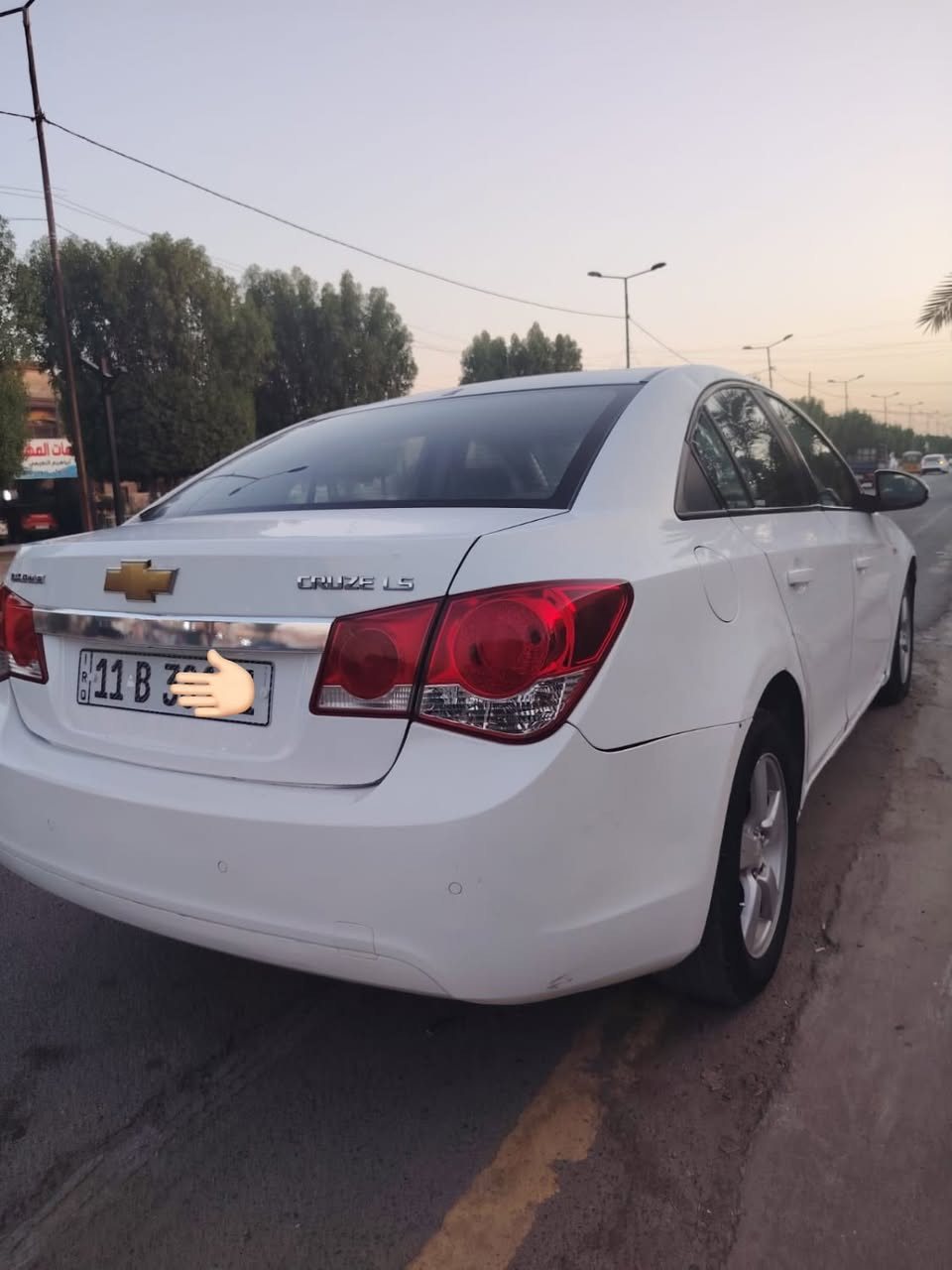 السلام عليكم .
شوفرليت كروز 2009
محرك وكير كورلا آخو الجديد
رقم بغداد
السنويه بسمي تحويل ثاني يوم
كير ومكينه كفاله 
كير اوتماتيك 
تتفه وتبريد شغال
فيت بم عبوه كامله وكاله شركه 
تخم تاير جديد 
باتري جديد
كهربائيات كلها شغاله 
لايت ثلجي 
مفتاح بصمه 
بيها طخه باب السايق مامصلح زين 
وجوه باب الصدر حاكها بل رصيف وواضح بل صوره 
ودرام شفت ايمن يطكطك 
صدرها جديد 
ترايها وين ماجان ماتفتح بنيد حماوه الضهر ربع ثابته
العنوان بغداد الغزاليه شارع البداله
 السعر  48
***********
