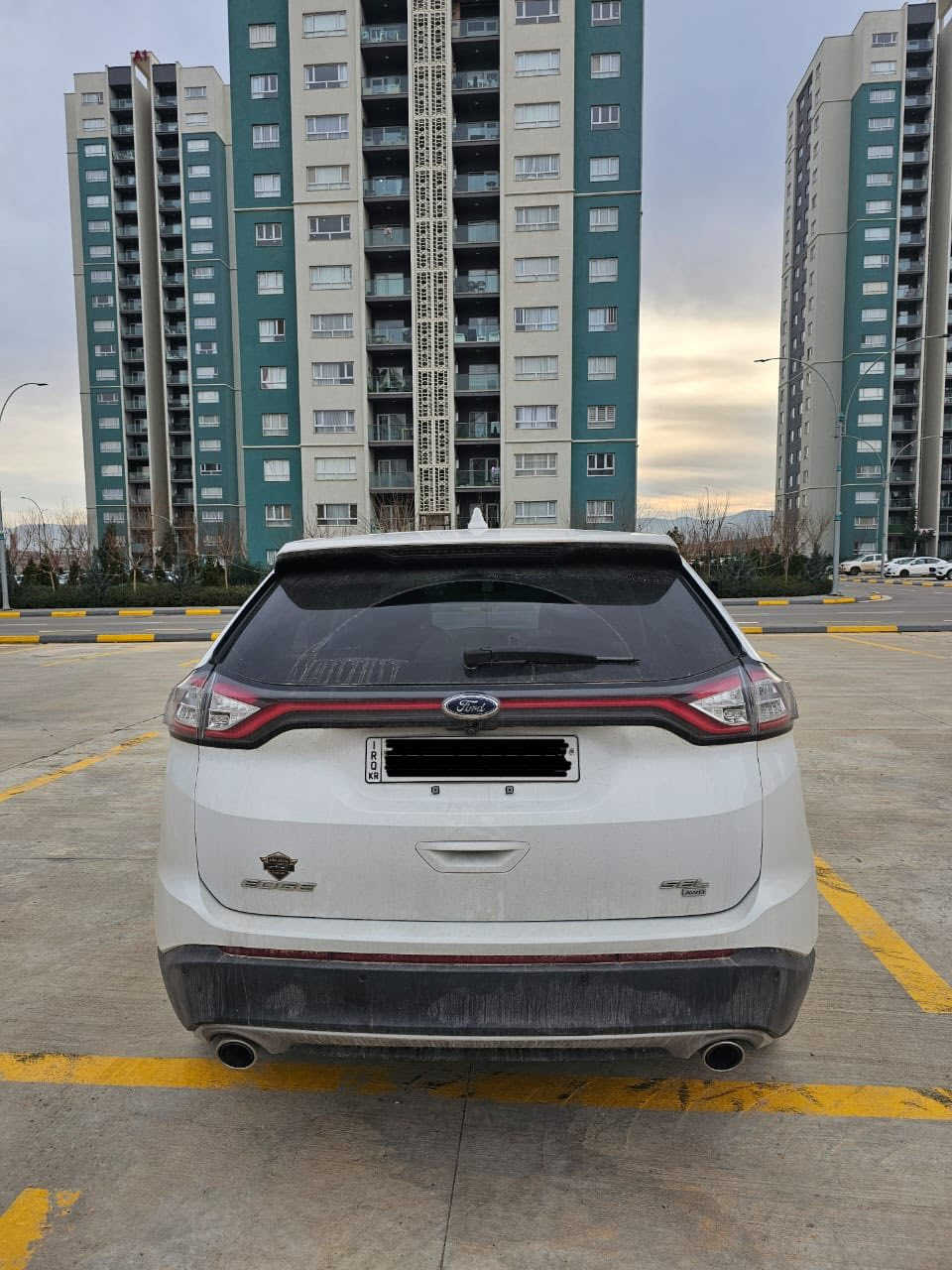 ‎فورد ايدج
2017
‎مواصفات sel
‎مكينه 6 سلندر
‎داخل جلد
‎شاشه سوني
‎رادارات جانبيه
‎حساسات
‎شغال
‎بعد مواصفات هوايه بيه
‎السياره وارد كلين تايتل بدون ضرر
‎تخم تاير جديد
‎المكان سليمانيه
‎السعر جدا مناسب بنظافتها ومواضفاتها.  200$ ومعامله
‎للاستفسار عن السياره 
‎تحويل وكال بشرت
***********
