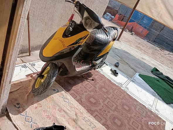 سلام وعليكم دراجه ماكس عدلا بلادي 49 لا مفتوحه ولا مجفته اخت رمبه شرط بلادي كهربائيه  كله شغالا دراجه حلوه طك سويج وطلع سعر 750 وبيه مجال مكاني بصره لهارثه رقم الهاتف ***********
