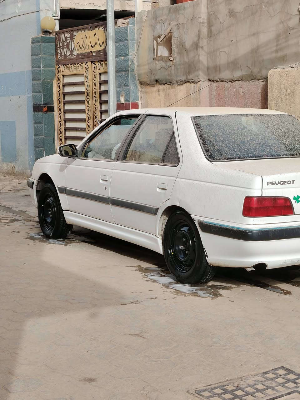 سلام عليكم 
مديل ٢٢
كفاله بيه بارد بدور جاملغ 
مكاني نجف 
***********
