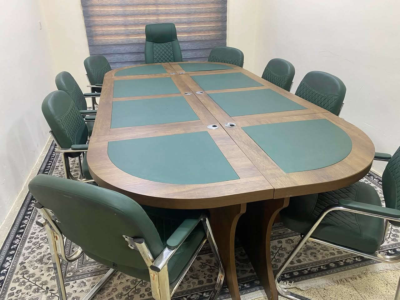 ميز اجتماعات لبيع  بغداد 

***********واتساب
