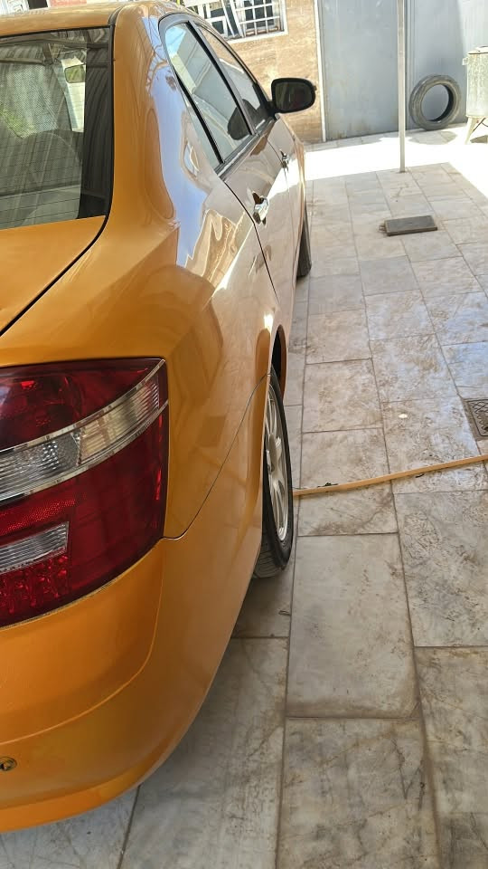 جلي موبل مديل ١٣محرك كير سوناته وبتيما ٢٠٠٠سياره جديده رقم نكليزي  سنويه ٣٥ كلشي شغال بيه خير منه الله مصفره هيه وغرامه سعر ٥٨بيه مجال قليل شراي تصل وتدلل ***********
