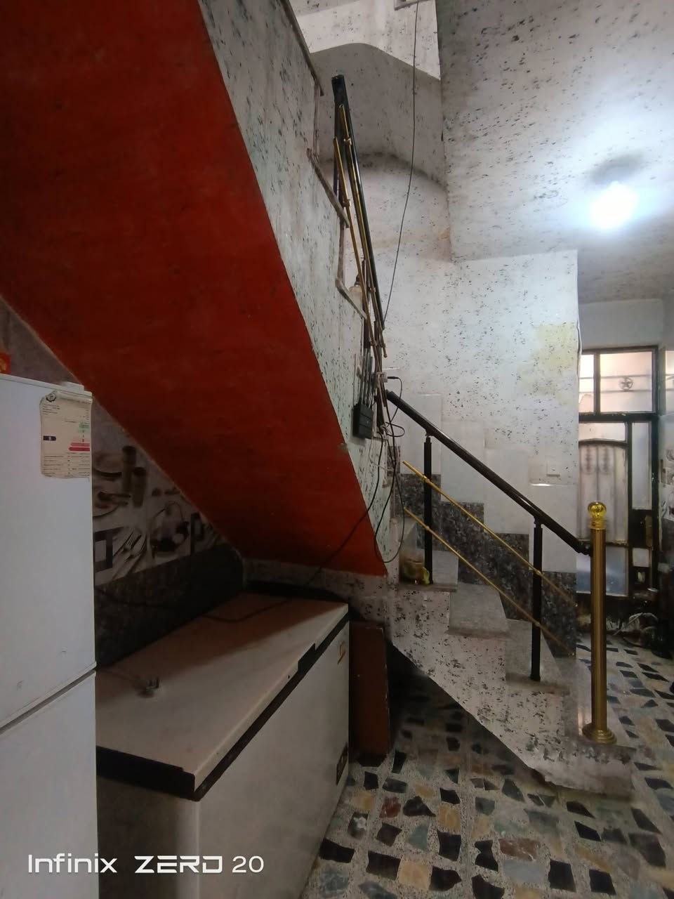 بيت مساحه 75mبل زراعي البياع طابقين 4غرف ابكل طابق حمام اوغربي او بره شرقي 
لتفاصيل أكثر التواصل على***********
