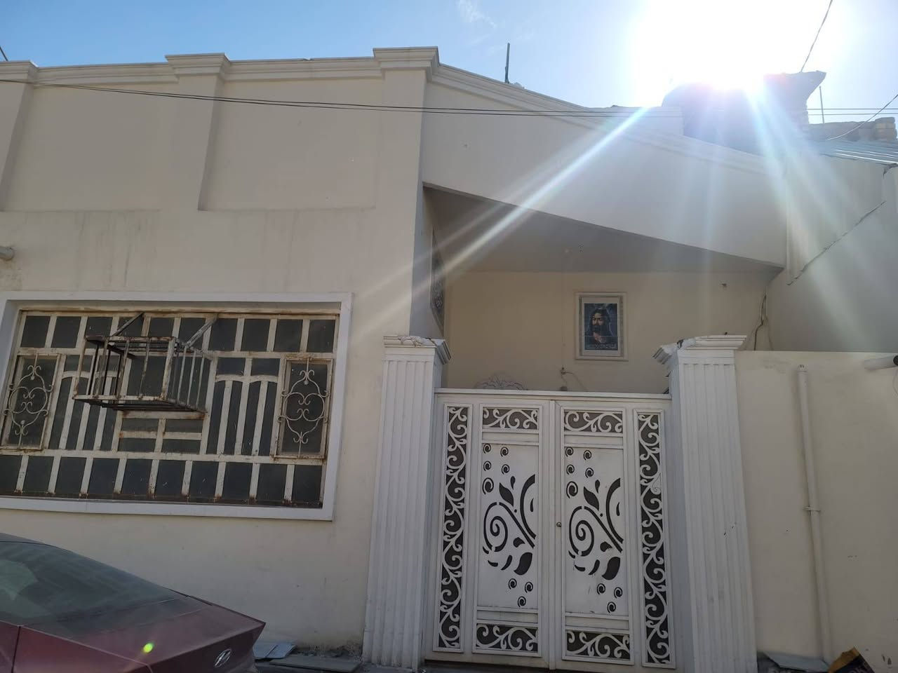 بيت للبيع  بشارع سالم 150متر طابقين  الطابق الارضي  غرفتين نوم وغرفه استقبال ومطبخ وصاله وصحيات. والطابق الثاني غرفتين نوم وصاله ومطبخ وصحيات
 والطابق الثاني معزول درجه للخارجالاستفسار ***********
