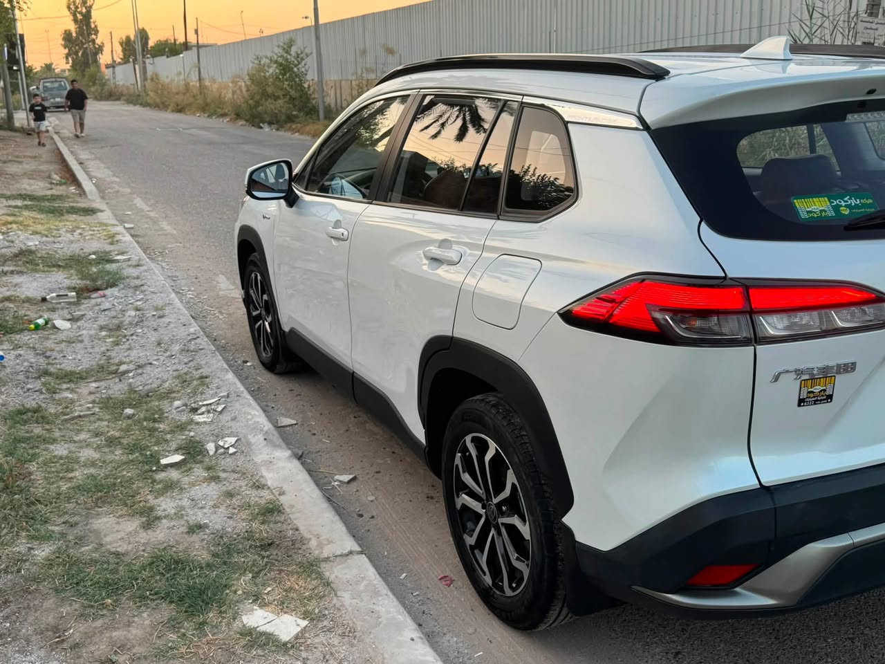 كورلا فروتلندر 
 2025
مستخدم 37500 Km
السياره بيه بارد   
مواصفاته 
محرك 2.0
داخل لون احمر 
مقاعد جلد 
مقاعد الامامي كهرباء 
فتحه سقف 
رادار امامي 
بصمه 
هندبريك كهرباء 
تحكم ستيرن 
شاشه كبيره 
كامره خلفيه 
تحديد مسار

العنوان بغداد المنصور  الداودي شارع التانكي 

‎‏***********
