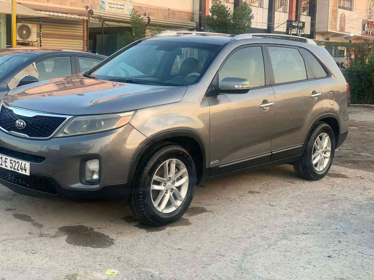 السلام عليكم اخواني الاعزاء من رخصة الادمن المحترمين للبيع كيا سورينتو وارد أمريكي موديل  2014 رقم بغداد دولي جديد مكينة 2400  خمسه راكب بيها رش صبغ جاملغ أمامي أيسر مع باب السائق بدون دواخل بجم كبس جنطة كبس كير مكينة خير من الله تبريد قطعتين ثلج تحكم جهتين شاشه ابلادية كامرة خلفية كشنات هيتر تدفئة كشنات جلد ابلادي تخم تاير جديد صدر أمامي خلفي جيد جدا العنوان بغداد مدخل حي الحسين مقابيل البانزين خانه السعر 125
هاتف 
***********
***********
اسف على الاطالة بغداد, العراق
