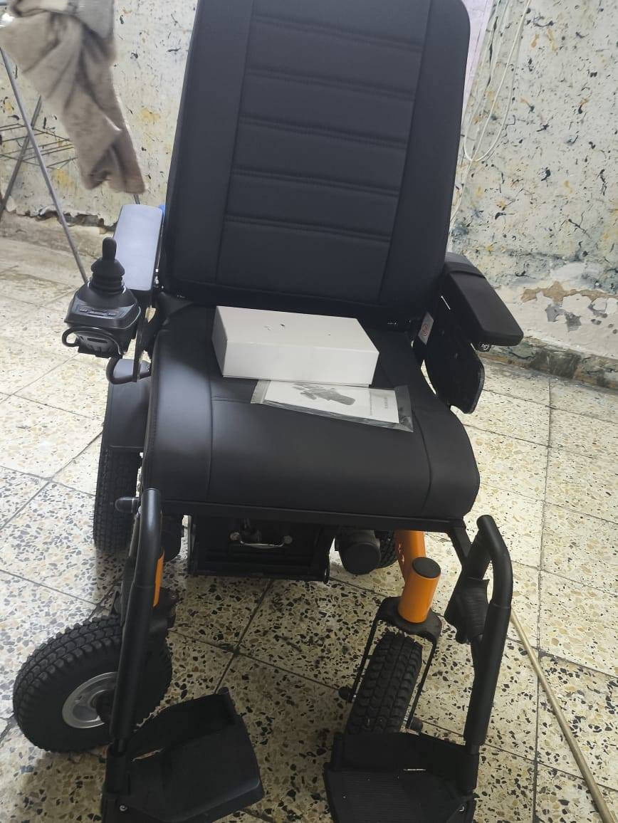 كرسي كهربائي جديد غير مستخدم للبيع السعر 650 و للاستفسار الاتصال على هذا الرقم ***********
