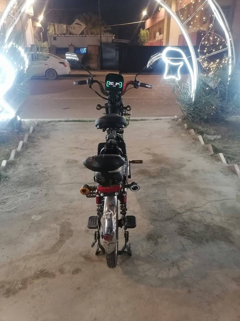 سلام عليكم
باسكل شحن للبيع

4بطاري

عقل مابيه اي ظرر زاءد بطاريات نضيفه 

3سرع
السعر 325وبي مجال بسط

او

علاهاذه الرقم

***********
