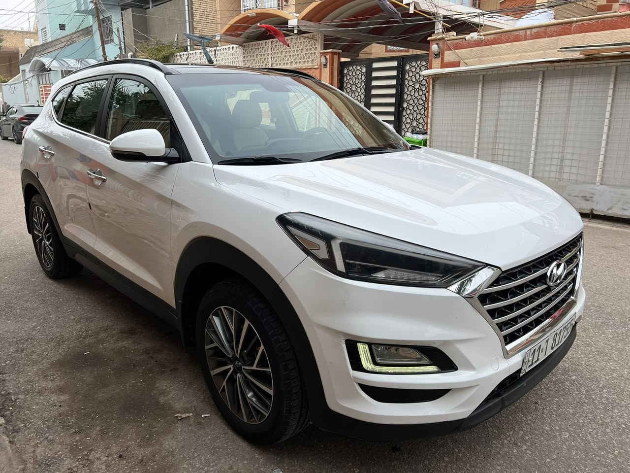 سلام عليكم
توسان مديل (2020) ماشيه (87.000) مكفوله
فول مواصفات رقم بغداد بأسمي تحويل مباشر  
السعر (215) وبيهه مجال مكاني نجف حي الامير
***********
