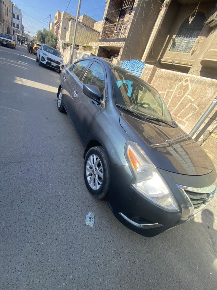 للبيع فقط.  نيسان فيرسا 2017 وارد امريكي.وارد امريكي حادث موضح بالصور 
(فقط جاملغ امامي مكفولة من كلشي لا شاصي ولا بدنة ) 
السيارة مواصفات عادية سويج تحكم جهتين مانع انزلاق 
السيارة نظيفة وولا كلوب مشتغل بيهة 
ماشية 92 ميل 
كشر مابي شخوط نظيف كلش 
ولون مميز حلو 
رقم اربيل باسمي السنوية تحويل ثاني يوم 
السعر المطلوب 96 ورقة 
السيارة شكد ماكلك نظيفة تجي وتشوفهة بالحقيقة احلى
وبرغي ممفتوح بيهة 
مكاني بغداد ***********

