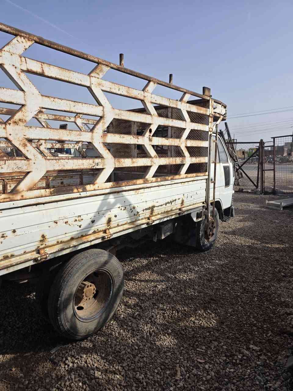 سياره ادوات شغاله مزاد ما تسجل
***********
