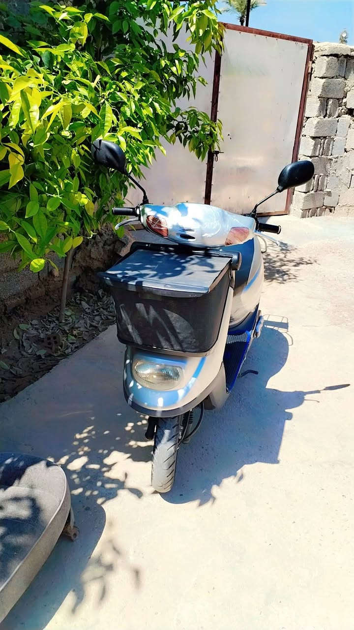 دراجه منغولي البيع دراجه حاويه مامفتوحه شرط المكان كربلا الحسيني السعر ٦٥٠.  ***********
