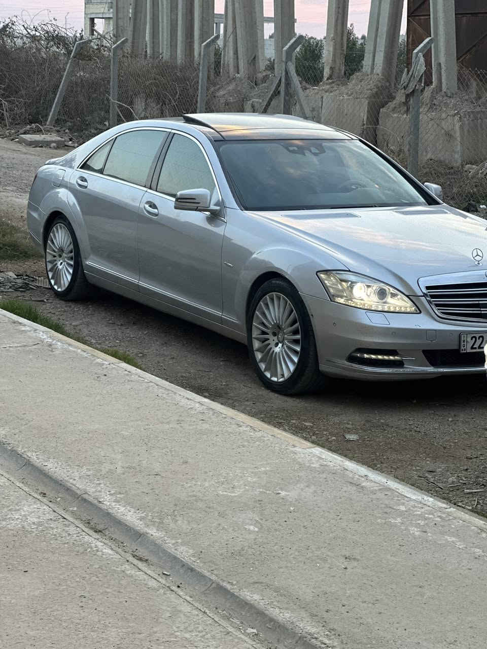 السلام عليكم
S350 للبيع او مراوس ب رام

موديل 2011 اصل

السيارة مابيها نقص و احلى من الصور 

بيها بابين تبديل من الشركة والقديمات موجودة

VIPفول مواصفات 

رقم وسنوية جديد تحويل ثاني يوم

مكانها بغداد

سعرها 217 وبيها مجال

***********
