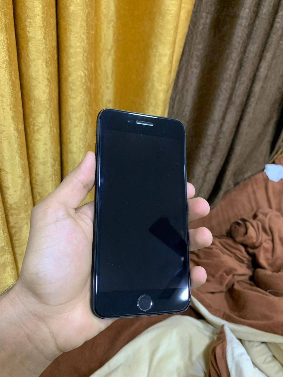 ايفون 7 بلاس ذلكرة 256 جهاز بلاد ممفتوح بطارية 63 شحنه زين جهاز مكفول من برغي للبرغي موضح ب صور النظافة للبيع سعر قفل 100 غير قابل للتفاوض شراي اتصل فقط 
***********
مكان بغداد

