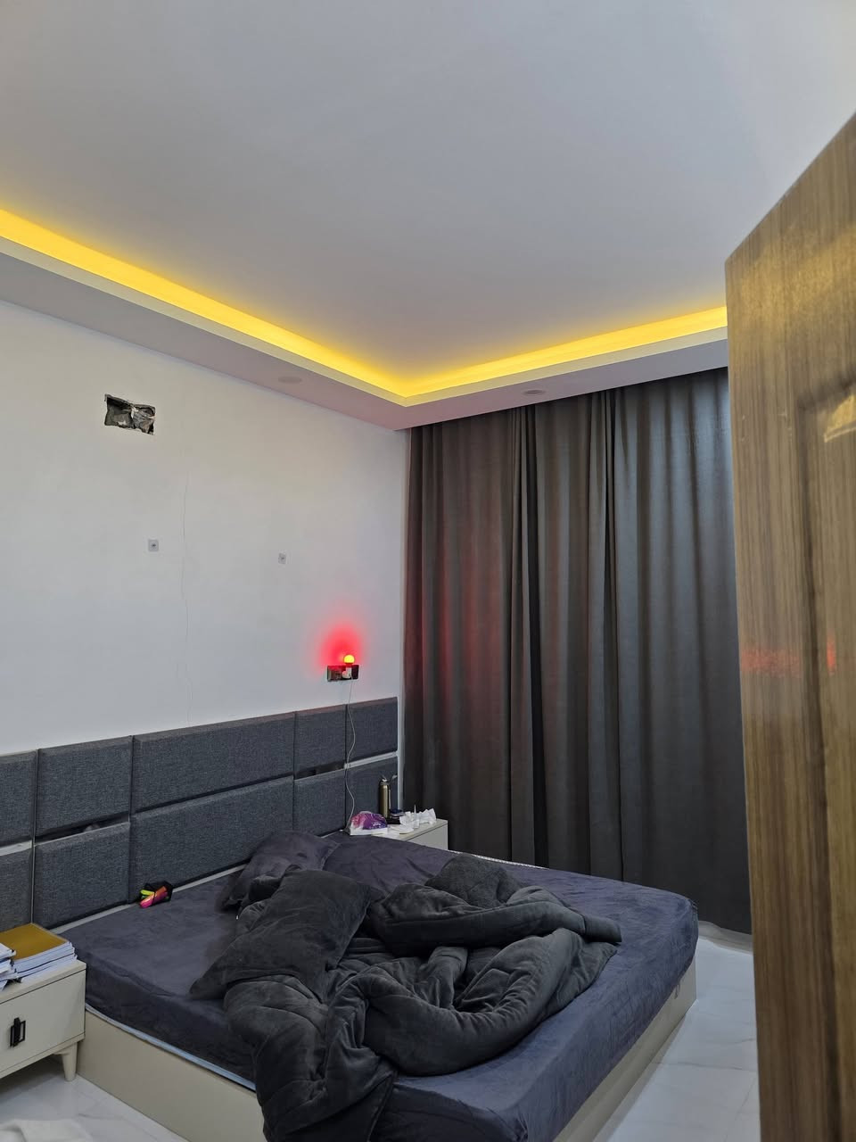 دار وارض للبيع المساحة 100 م واجهة 6.5 طابقين شارع كركوك مقابل مستشفى الحلبوسي وجامع البيت العتيق ملك صرف طابو قريب من الشارع العام بناء زيرو 3 غرف نوم واستقبال وهول وبيتونة .
عقارات صفوة البيت حي المصارف قرب جامع سعدي مهدي
***********
***********
