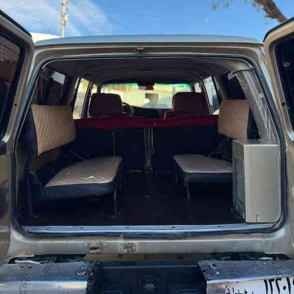 تويوتا لاندكروزر موديل 1986 دبل أكسل F3
نظيف جدًا ومستخدم بعناية
محافظ عليها من كل النواحي
ما تحتاج أي مصاريف
السيارة قوية وجاهزة للخدمة
أربع تايرات ورنكات جديدة

السعر: اطلبه في التعليقات، وسيصلك مباشرة 🤖

القير والمكينة شرط — ما عليها أي مشكلة

رقم صاحب السيارة
***********
