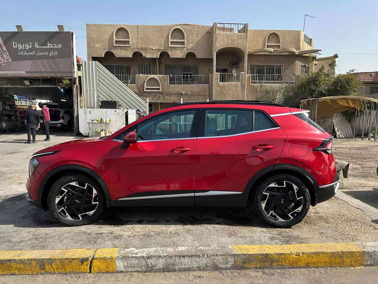 بسم الله الرحمن الرحيم
صلو عل نبي الفراولة للبيع 🍓🍓🍓
اخوتي الطيبين كيا سبورتج موديل 2023 وكالة نيم فول الفول 1/1 م

سيارة ماشية 23 الف حقيقي بعدهي داخل الضمان 

 صياناتها كلها بالشركة تخم تاير جديد صدر شركة سيارة كفالة من الصبغ والضربة والتبديل فقط دعامية الامامية مبدلة اصلية وكالة مكينة لوك كله محسن افولها تبريد امانة الله ثلج حتى البطارية جديدة الغرفة مالتها جديدة ومعتني بي ومسويلها حمام كامل سيارة من الاخير. متعبك تشغل سويج وتطلع وين ميعجبك 

مواصفاتها حساس امامي خلفي ..بلوجكتو ..لايتات زنون ..مري شفط ..اشارة بالمري..نقط عمياء..حساس جنطة تحرك رجلك جوة الجنطة تنفتح..كرسي كهرباء..تدفئة كشن..تدفئة ستيرن..جنطة كهرباء..سايد بريك دكمة..مانع انزلاق..شفتات بالستيرن..اوتو دم يعني المري تتضلل تلقائيا من الي وراك يشغل عالي..كاميرا خلفية بلادية..نظام النزول من المنحدرات..شاحن لاسلكي..منافذ شحن سريع بالكراسي الخلفية تايب سي  ..شاشة جبيرة بلادية وليس عمل ..مودات قيادة اقتصادي وعادي ورياضي ..تحكمات جهتين بالمقود ..تبريد قطعتين..شاشة اعطال.. جام اوتو.. مثبت سرعة... تشغيل عن بعد..بانوراما..ويل جبير..تبريد شاشة

مغلفة عازل حراري للجام يعني انسى الحرارة اصلي درجة اولى السيارة جديدة جدا 

اعتذر جدا عل الاطالة 

مكان السيارة البنوك

غير متواجد على الفيسبوك للاستفسار يرجى التواصل عل الواتساب او الاتصال على الرقم :-***********
السعر 22,900 دولار تجي تشوف السيارة وماقصر وياك اني بخدمتك التجي بي ترجع بي... بيع او مراوس
