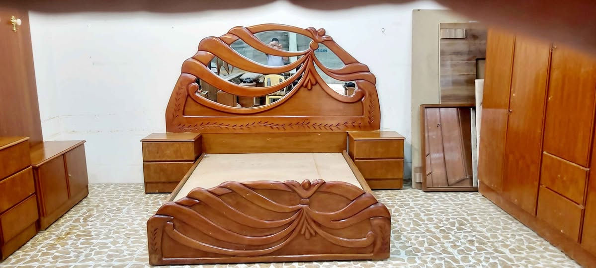 للبيع غرفة نوم صاج عراقي السعر 600 وبي مجال 
*********** كركوك, العراق
