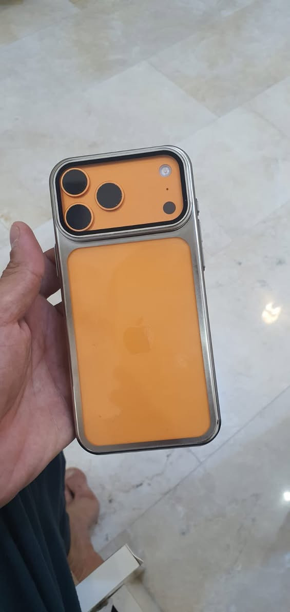 ايفون17 pro max ذاكره 512g جديد استعمال ٢٥ يوم نظافة ١٠٠٪؜مكفول داخل الضمان مع ملحقاته كامله 

بطارية ١٠٠٪؜ ودورات الشحن ٢٣ مثل ما موضح بالصوره 
السعر مليونين وخمسين قفل
مكاني بغداد شارع فلسطين 
تواصل واتساب ***********
