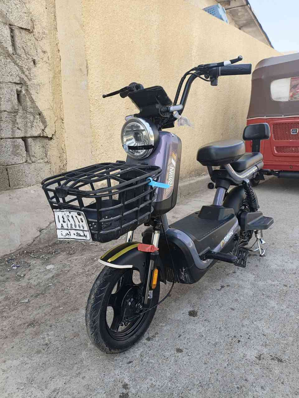 دراجه شحن استعمال شهر جديد العنوان جسرديالى القديم سعر250 ***********
