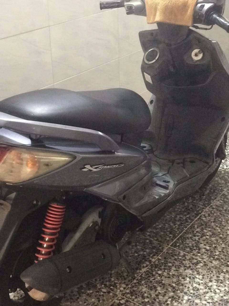 سلام عليكم سكنس فحل كابريتر جديده كلشي مابيها بس الاشاره اليمنى مكسورة 😞 صارلي شهر من نزلته من رمبه نكره سلف وهندر مكينه مامفتوحه يعني دراجه تخبل وحلوه السعر خاص الي يريد يطبلي وبخدمته الي متعجبه اعبر المنشور


**إذا كنت صاحب هذا الإعلان وتريد حذفه لأي سبب، رجاءا أرسل رسالة إلى الدعم الفني**