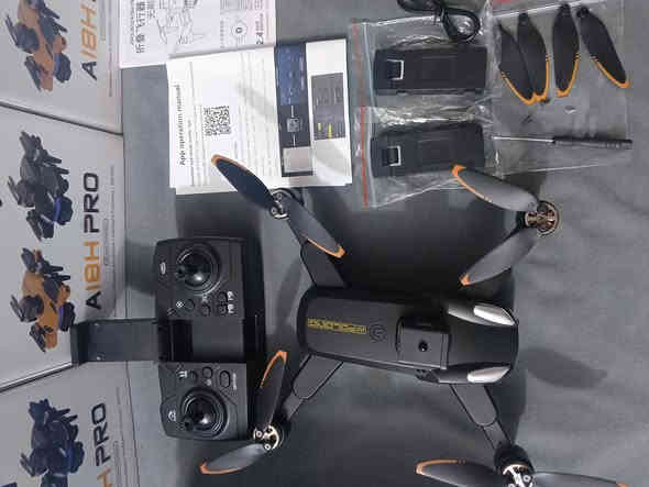 اسم drone A18H pro ماطورات برشلز نحاس دبل بطاريه كامره متحركه تحكم من جوستك كامره ارضيه هم بيه 
نظام البيع يجيك فديوه خاص ب اسمك وعنوانك مع ضمان مفحوص والفحص 
السعر 40 الف عرض للحجز وتساب ***********
