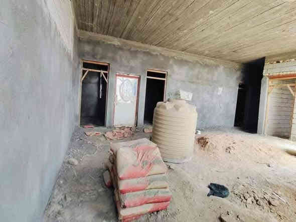 سلام عليكم/هيكل للبيع المساحه 300 وقابل للتفاوض) 
خريطه البيت 👇
السعر خاص
(البيت يتكون من 3 غرف .... غرفتين 4×5/ وغرفه 6×4/
صاله 9×5/المطبخ 4×4/ الدوانيه 9×4 / صحيات داخليه وخارجيه 150×150/ المحل 8×4)مكانه جامعة ذي قار الصخين 
***********
*********** للتواصل/مكلف بنشر
