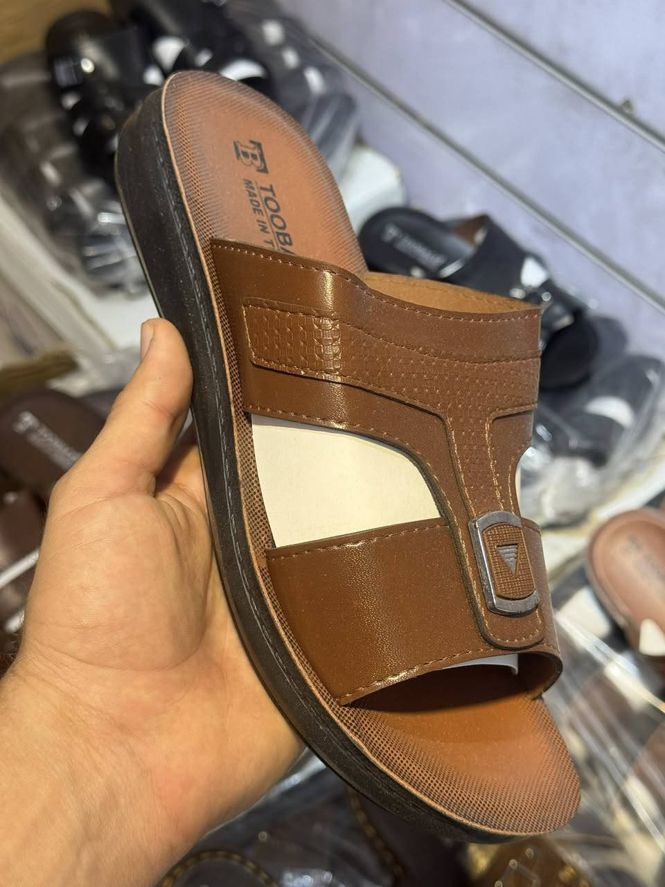شحاطات رجالي صيني ( كيس)
خشن 42_47 

سعر الدرزن 54 الف 

اقل طلب درزنين 👋

للحجز 
***********
