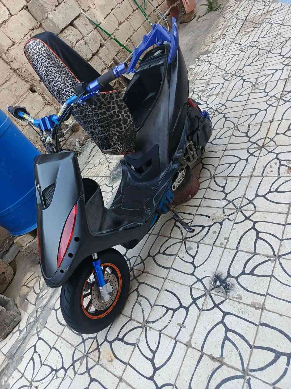 للبيع مكينه 55وبيها تزويدات خفيفه هندر وسلف بارد يرادله هندر يفلت لدراجه يرادلها ترتيب مجفته جديد بعدها حته ماساحكه مكاني بغداد متواجد خاص لسعر 450وبيها مجال


**إذا كنت صاحب هذا الإعلان وتريد حذفه لأي سبب، رجاءا أرسل رسالة إلى الدعم الفني**