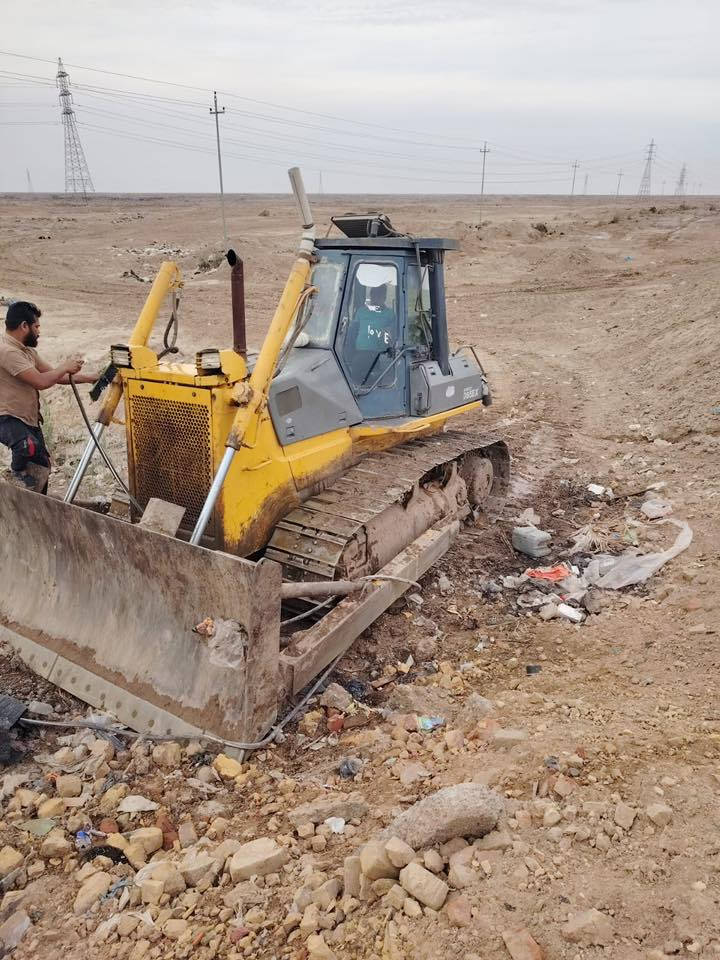 مكينه للبيع كوماتسو 65 سنويه 2009 مكينه جديده ونظيفه مكان محافظه ميسان الشراي يتصل ***********
