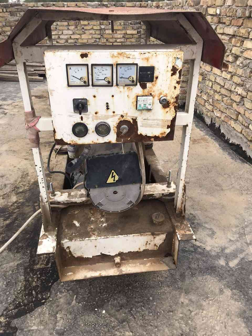 مولد نمبر ديني ايطالي
للبيع 
ثير فيز 
10 كيفي 

مال بيت 
السعر مليون و100 

العنوان ابو غريب حي الشهداء 

غير متواجد ع الفيس 

رقم الموبايل ***********
