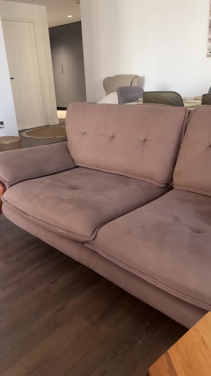 طخم للبيع عنوان اربيل عشر مقاعد بس رجل من قنفه تتركب ما عيب استفسار اتصلو او ارسلو وتساب***********
