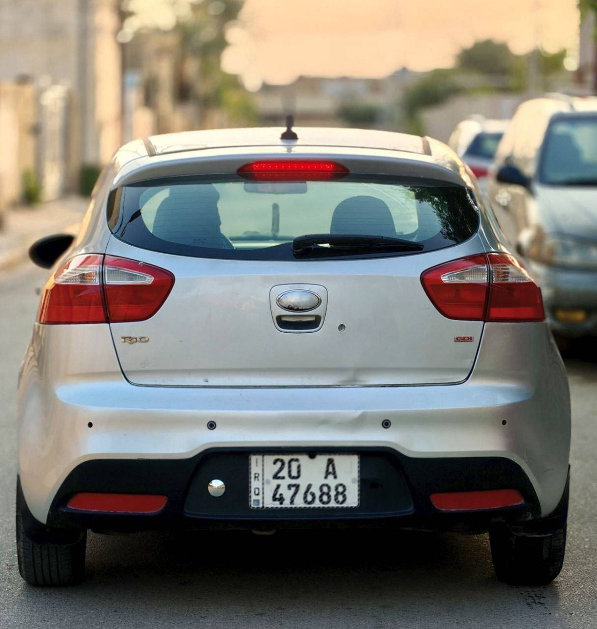 كيا ريو 2013هاتش باك بيع او مراوس بكامري او كورلا وارد امريكي مصبوغه حزام اثر جراد وشخوط وضربتها بابين جهت عكس السايق مليوحه التكمه
رقم ديالى مشروع وطني الاجنبي الجديد يعني تحويل ثاني يوم 
جام جوبي
 محرك وكير خير من الله محرك1600 gdi
صدرها 50 /100
سعره64وبيها مجال بسيط مكان واسط الكوت تجي تشوفها وتدلل
رقمي *********** 
ملاحظه... السياره بسمي ابيعلك رقمين اضمنلك دوله  حتا لا اتعبك وتعبني تجي اشوفها وتقتنع بيها وتاخذها معجبتك اخليك على راسي..
