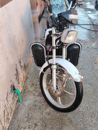 درجه شحن للبيع البطاريات جدد بشرط السعر ٤٠٠ وبي مجال قليل للاستفسار ٠٧...