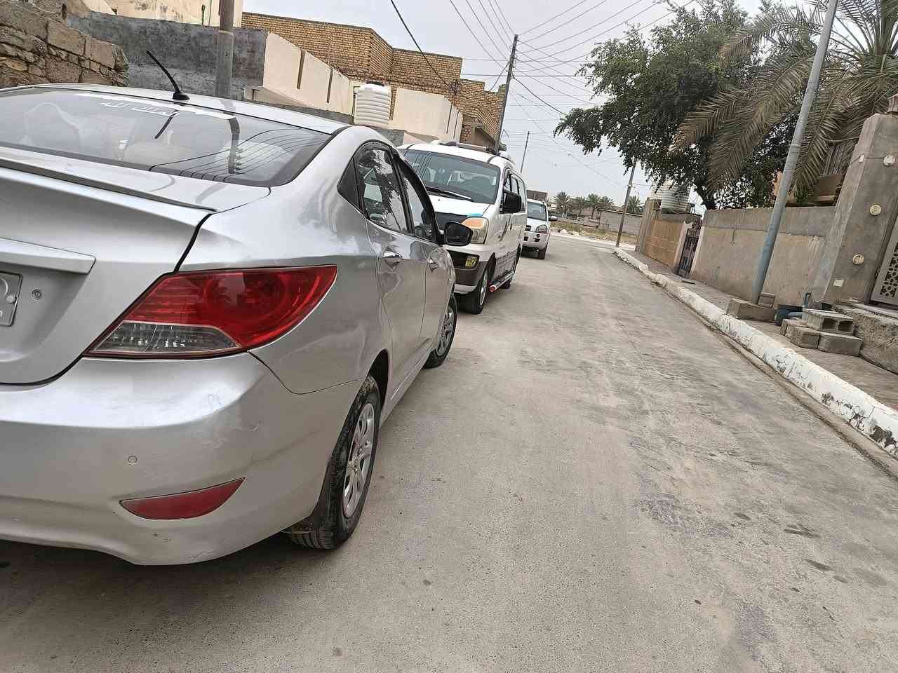 السلام عليكم اكسنت 2011 مكينه 1600 السياره مصبوغه عام السعر75 مكاني ديالى تحويل ثاني  رقمي***********
