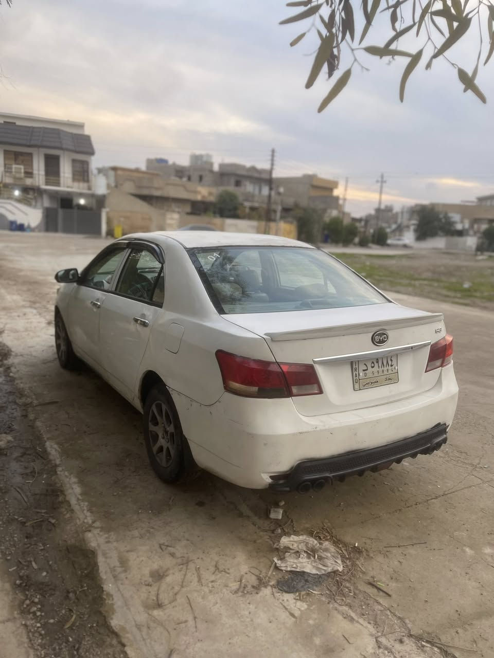 سعرها 28وبي مجال
بي وايدي جي 3كير عادي 2013سياره مطلوب للمصرف بدون تحويل  
كهربائيا كامل مابيها كل عيب تريك لل بغداد مابيها نقص برعي 
صدره امامي خلفي جديد تايرت جديد قفل مركزي سياره رادره امامي خلفي وجونب 
شراي اتصال وتدلل 
***********
مكاني كركوك
