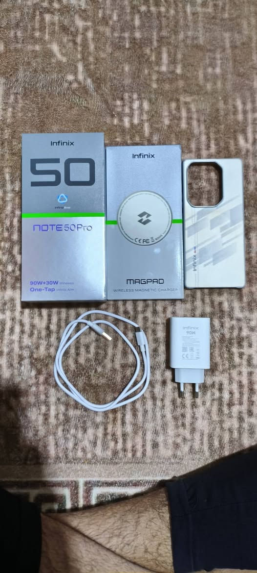 انفنكس نوت 50 برو نسخة BMW ذاكره 256 رام 24 مستخدم شهر ونص فقط مكاني بصره قبله لا يوجد توصيل رقمي ***********
