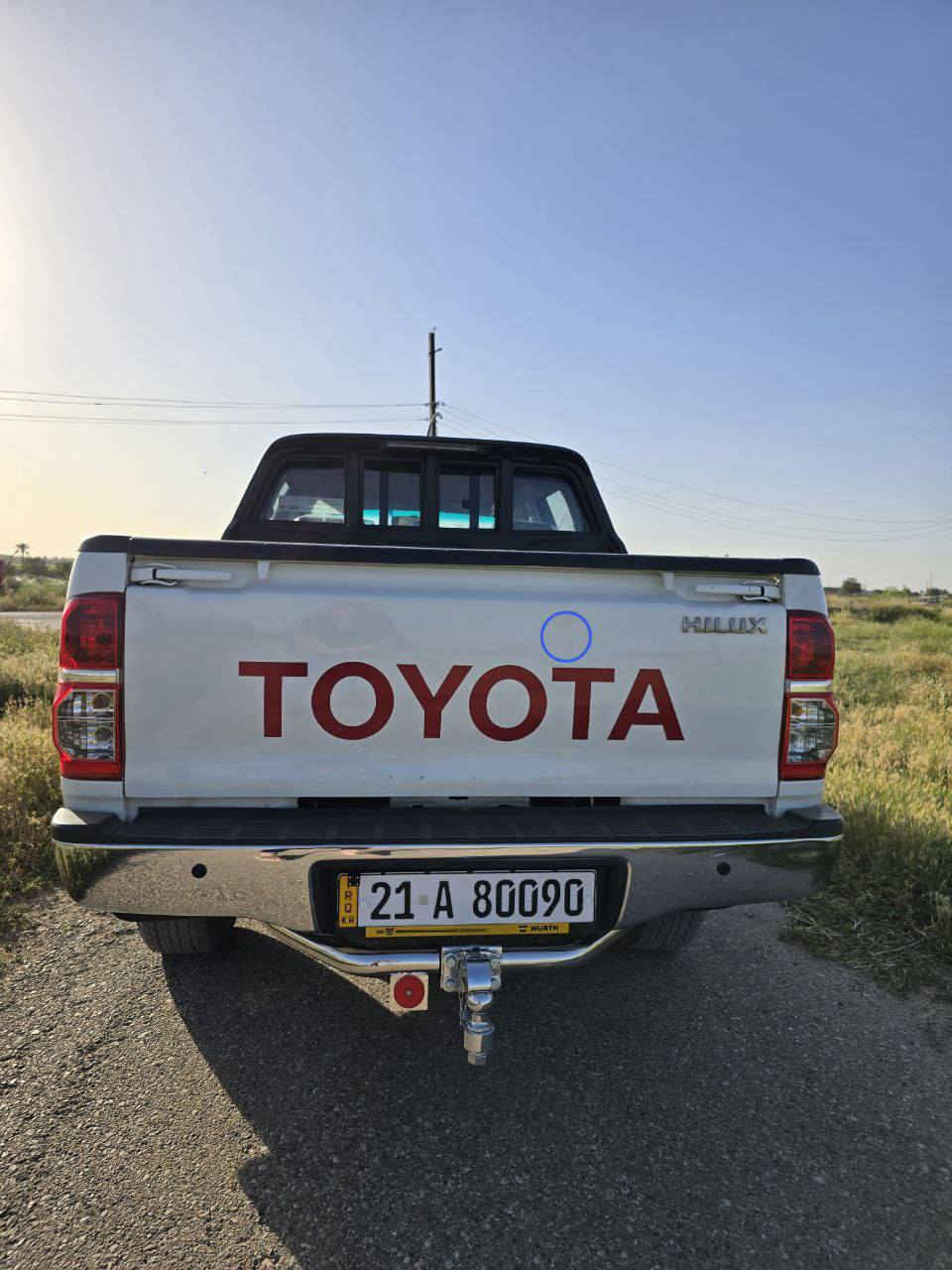 السلام عليكم
سيارة للبيع تويوتا هايلوكس 2012 عالي فور ويل كير عادي سيد نهرو كير ومحرك وحدادية مكفول وتخم تاير جديد 
مكفولة ما عدة الضربه بالباب الورا موضح بصورة أربع اصابع فقط 
الرقم سليمانية مميز تحويل ثاني يوم 
السعر 215 وبيها مجال 
العنوان بغداد حي البتول 
***********
