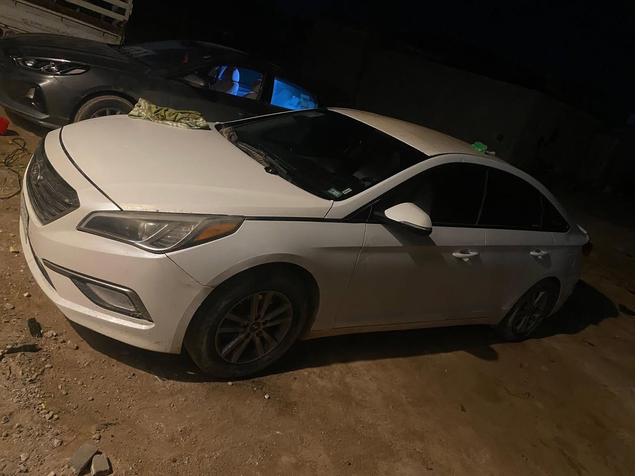 السلام عليكم سوناتا للبيع

حبايب سوناتا لون تبيض صدفي السياره حيا معتني بيها ونضيفه وأدامه كامله من جميع النواحي 

-ادامة منظومة وقود بالكامله نوزلات جدد مبدلات وطاحونه جديده وعبوة فيت بم جديده⛽️

مع بلكات NGK 🏎️

-ادامة زيوت بالكامل دهن كير ومحرك ودهن بريك 🔥

-ادامة منظومة البريك بالكامل فلنجات امامي خلفي جدد✅ دهن بريك بالكامل ماك وان اصلي دسكات دبل لنك تخم امامي خلفي وعنبار واي بي اس جديد يعني بريك بالمكان ✈️

-دهن محرك امزويل 5-30 سعر التبديل بدون الفلتر 85 الف الفلتر اموزيل ايضا سعره 18 الف🔥

-تخم تاير جديد ثنين كوود يير وثنين صيني درجة اولى جدد🛞

السياره تخلو من العيوب والنقوصات عدى شغلتين صبغ دعاميات و البك لايت مكسور يتصلح بدون تبديل 

السياره نص مواصفات شاشه كار بلاي حجم كبير تحكمات ستيرن اواكس تحكمات مري ترحيب شاشة اعطال شحن خلفي مع جداحه سستم سماهات انفنتي تركيبي الخاص سماعات تخبل مع تويترات اماميات 

سياره حلوه وبالعافيه على اللي ياخذها

ضرر السياره راح يتوضح بالصور طبعا صبغ ثلاث قطع وشويه 

سعر السياره 108 سعر مناسب حيل سعر اكسنت الغرض من البيع بناء ***********
