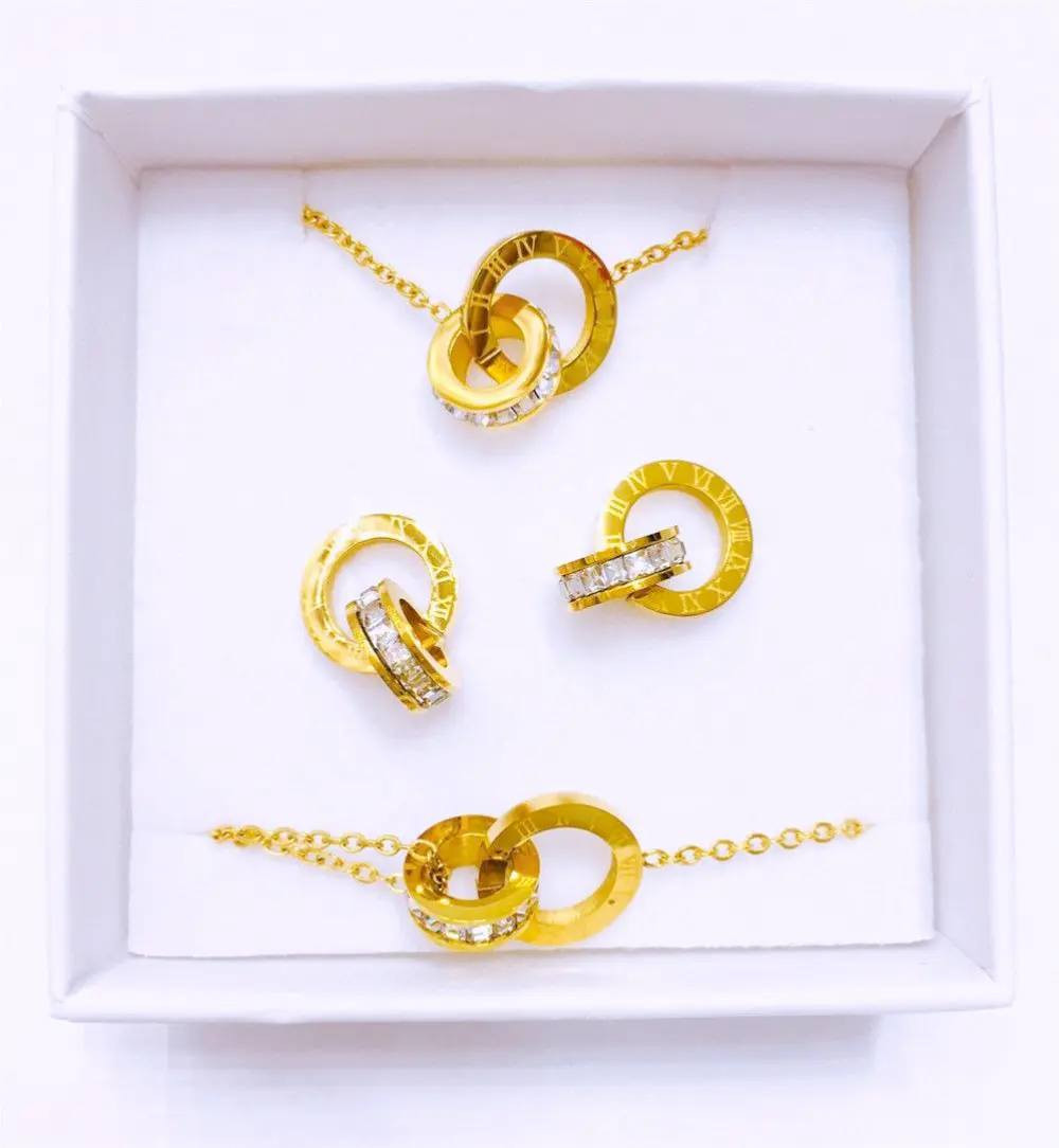 🤝 سيت شكل حلقات مرصعة بالكرستال 🤝
سيت متكون من قلادة + سوار + تراچي 🤝

🌟كوالتي ممتاز أصلي ✔️
🌟طلاء ثابت بجودة عالية 💯
🌟غير قابل للصدأ ✔️ 
🌟مصمم بلمسة جاذبية 😍 
🌟تألقي بسحر جاذبية التصميم المميز 💕
🌟متوفر باللون الذهبي 💛

سعر السيت ١٢

🚘يوجد خدمة توصيل لجميع محافظات العراق ٤ الاف🚘


**إذا كنت صاحب هذا الإعلان وتريد حذفه لأي سبب، رجاءا أرسل رسالة إلى الدعم الفني**