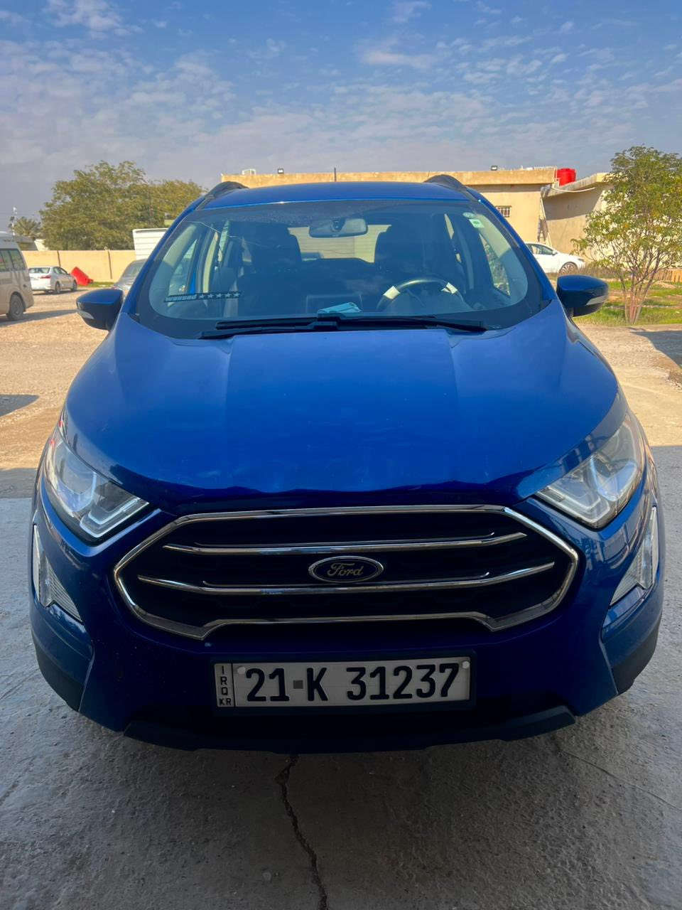 السلام عليكم
Ford EcoSport 2021

.المسافة المقطوعة 72000 KM

.مواصفات السيارة 

.شاشة كبير 

.تحكم ستيرن

.بصمة تشغيل 

.بصمة ابواب 

.سقف سلايت

.كشن قماش + تدفئة

.تبريد بيانو 

.شاشة عرض معلومات 

. حساسات خلفية 

.كامرة خلفية 

السيارة ضررهة بس بنيد بدون دواخل بدون ايرباك 

و بيها بارد بين باب سايق و خلف السايق 

السيارة حلوة و جاهزة بدون نقص 

تحويل وكالة بشرط

گير و محرك بشرط 

السعر المطلوب 120$ وبيها مجال 

 رقم الشاصي 

MAJ3S2GE9MC441737

ومع الشكر و التقدير

للاستفسار :***********
