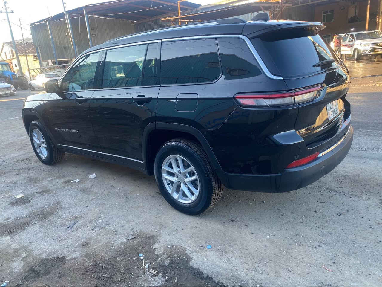 سيارة موديل 2023
بدون صبغ فقط قبغ صندوق تبديل شركة 
ايرباكات ما طاكه
مواصفات 6 سلندر
بصمة
سلايت
دبل اكسل
كشنات (vip)  ثلاث مقاعد
سلايت 
*********** ☎️ أربيل, العراق
