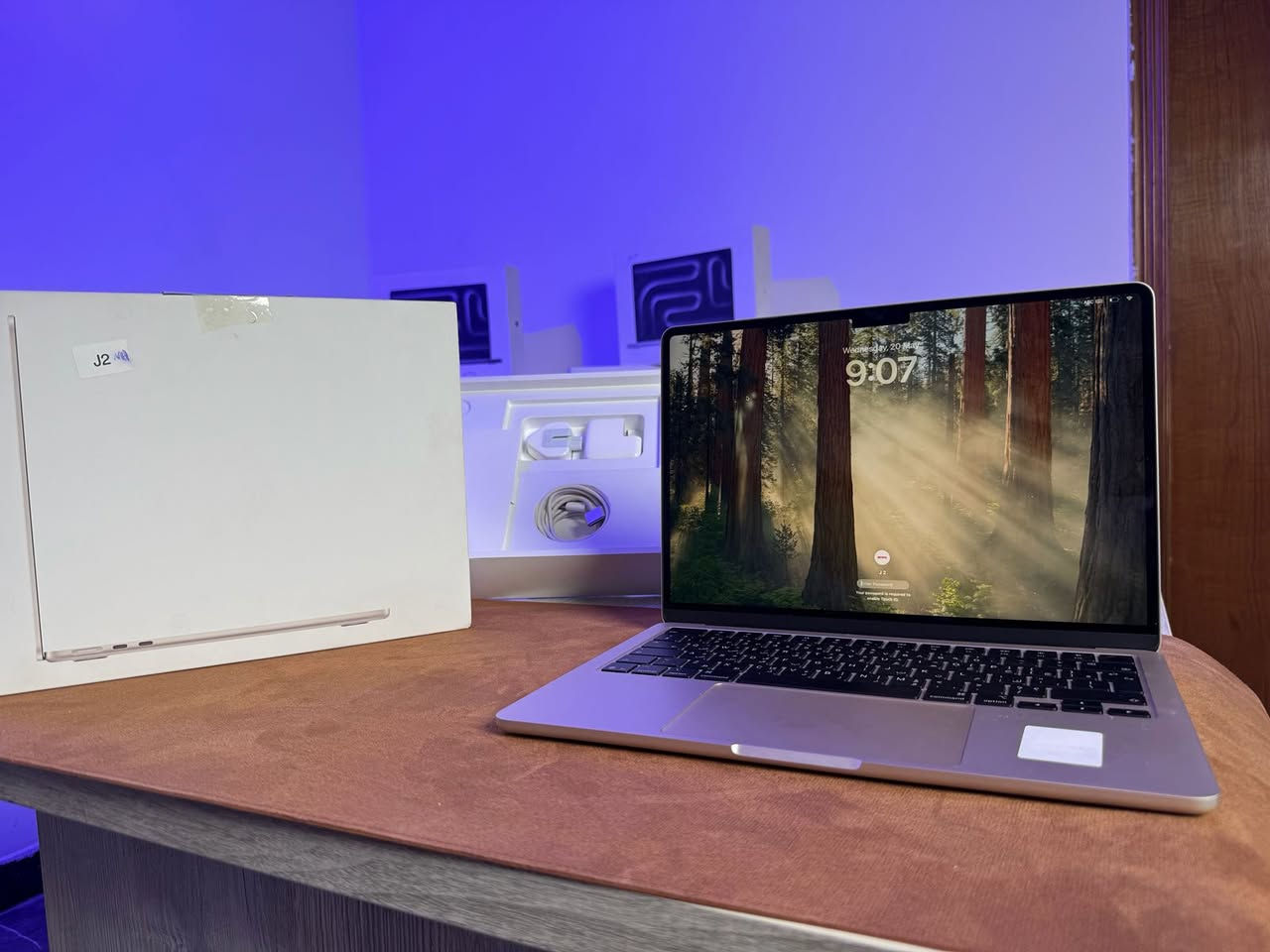 J2 (M4) الاسم

معالج M4 الجديد مع 24GB RAM يعطيك أداء قوي جدًا لسنوات.

•⁠  ⁠MacBook Air 13-inch (2025)

•⁠  ⁠Apple M4

•⁠  ⁠RAM: 24GB

•⁠  ⁠SSD: 512GB

•⁠  ⁠البطارية: 100%

•⁠  ⁠عدد الدورات: 31 فقط

•⁠  ⁠الضمان حتى May 2 2026

•⁠  ⁠السعر: 1,800,000 دينار فقط

• كيبورد عربي - انكليزي

• المحتويات: كارتونة - شاحنة - كيبل

• متوفر ٢ قطعه لون رصاصي - ذهبي 

‎جهاز وكالة ماستر العراق.


**إذا كنت صاحب هذا الإعلان وتريد حذفه لأي سبب، رجاءا أرسل رسالة إلى الدعم الفني**